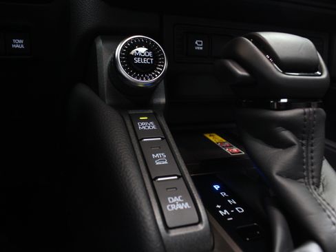 Used 2025 Toyota Land Cruiser image 51