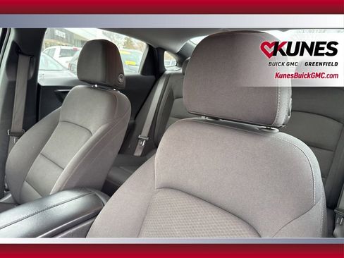 Used 2024 Chevrolet Malibu LT image 17