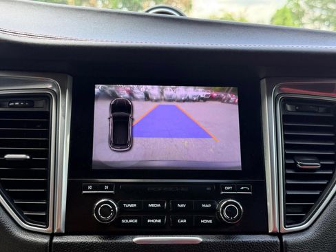 Used 2017 Porsche Macan S AWD/4WD image 44