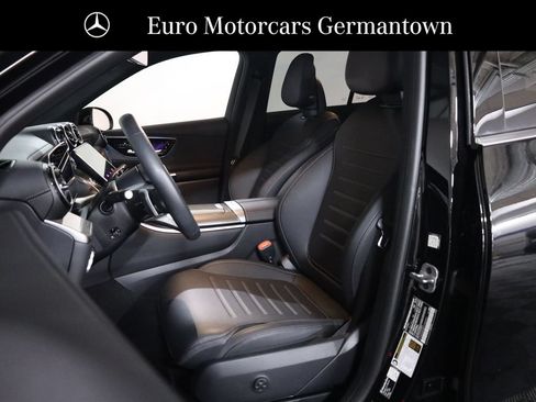 Used 2026 Mercedes-Benz GLC 300 4MATIC image 31