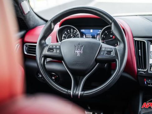 Used 2019 Maserati Levante Trofeo AWD/4WD image 10