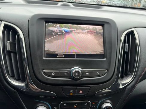 Used 2022 Chevrolet Equinox RS FWD image 20