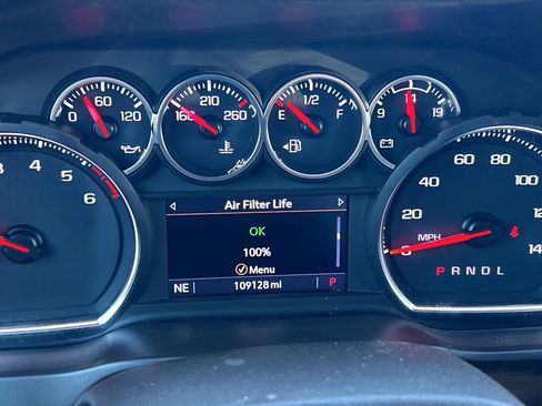 Used 2021 Chevrolet Silverado 1500 LT image 11