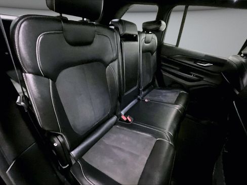 Used 2023 Jeep Grand Cherokee Altitude AWD/4WD image 22