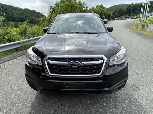 Used 2017 Subaru Forester 2.5i w/ Alloy Wheel Package AWD/4WD image 2