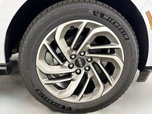 New 2026 Lincoln Navigator Reserve AWD/4WD image 35