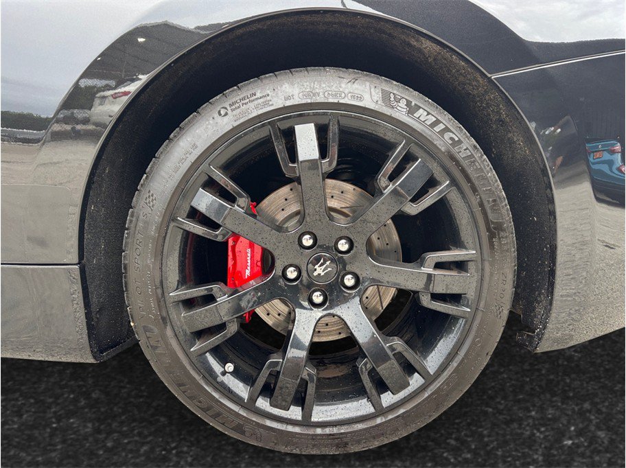 Used 2018 Maserati GranTurismo Sport RWD image 14