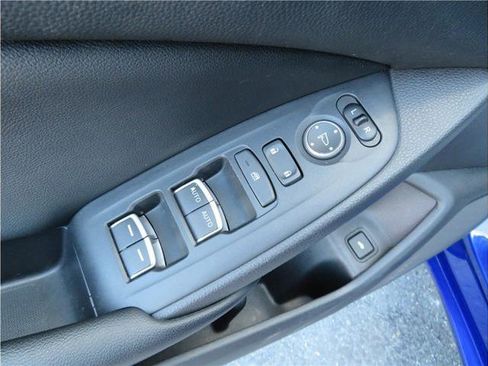 Used 2019 Honda Accord Sport image 10