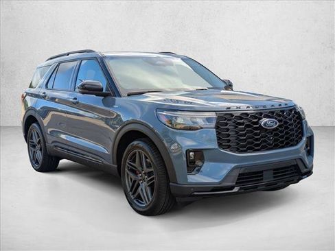 New 2026 Ford Explorer ST-Line w/ ST-Line Street Pack AWD/4WD image 7