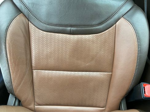 Used 2022 Ford Explorer King Ranch w/ Class IV Trailer Tow Package image 46