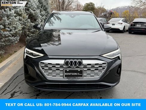 Used 2024 Audi Q8 e-tron Premium Plus image 2