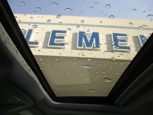 Used 2018 GMC Yukon Denali image 14