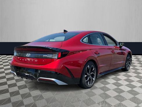 Used 2025 Hyundai Sonata SEL FWD image 5