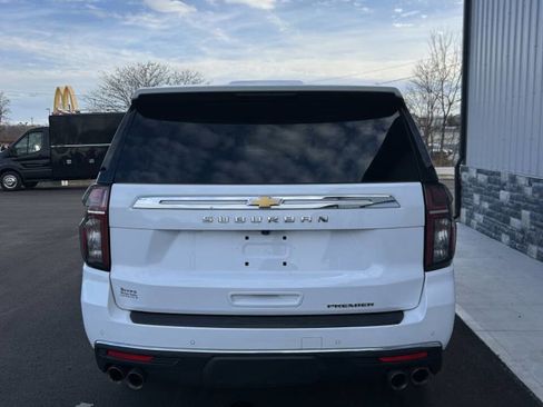 Used 2023 Chevrolet Suburban Premier image 5