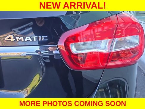 Used 2017 Mercedes-Benz GLA 250 4MATIC image 8