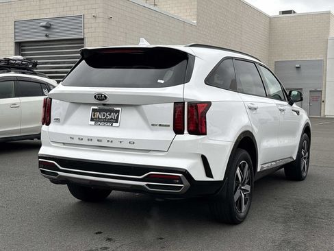 Used 2021 Kia Sorento EX AWD/4WD image 3