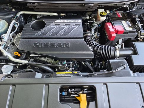 Used 2023 Nissan Rogue S AWD/4WD image 28