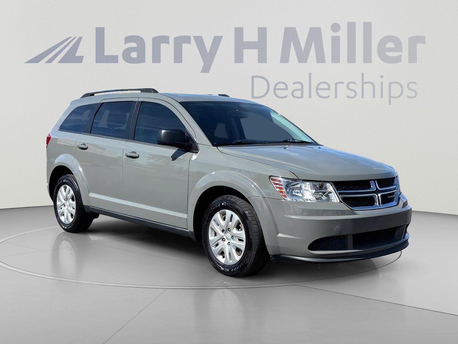 Used 2020 Dodge Journey SE FWD image 8
