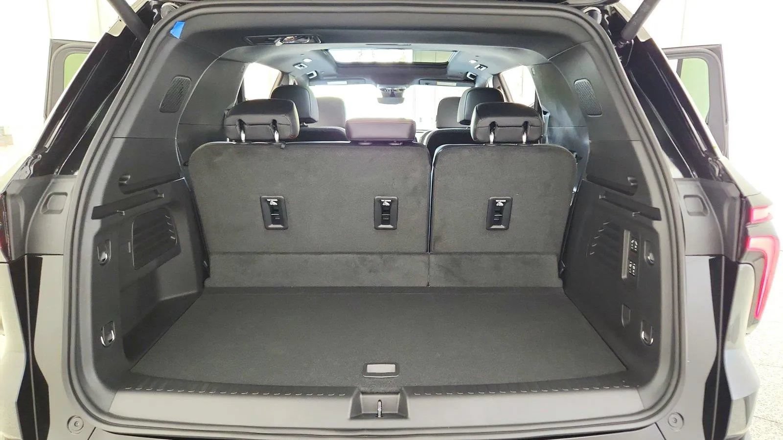 New 2027 Chevrolet Traverse RS AWD/4WD image 42