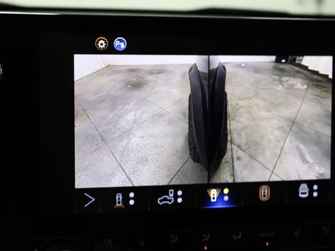 New 2026 Chevrolet Colorado ZR2 w/ Technology Package AWD/4WD image 54