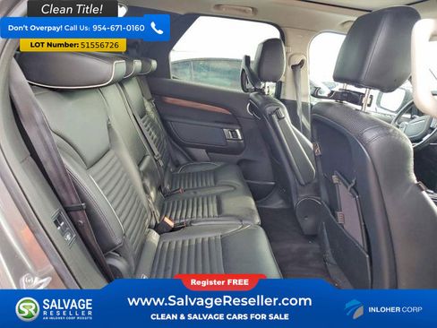 Used 2018 Land Rover Discovery HSE AWD/4WD image 13