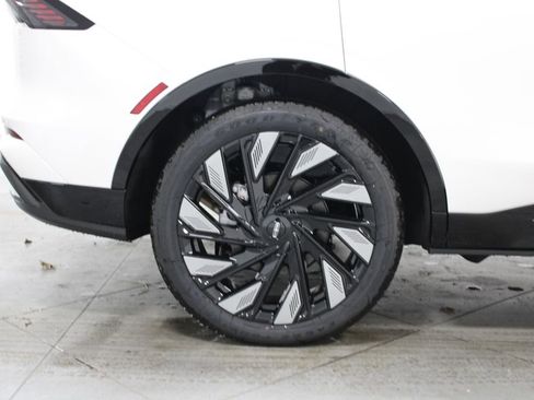 New 2026 Lincoln Nautilus Reserve w/ Jet Appearance Package AWD/4WD image 12