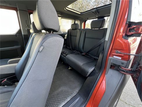 Used 2005 Honda Element EX image 9