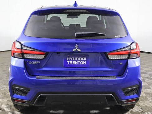 Used 2023 Mitsubishi Outlander Sport SE image 9