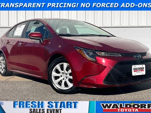 Used 2024 Toyota Corolla LE image 1