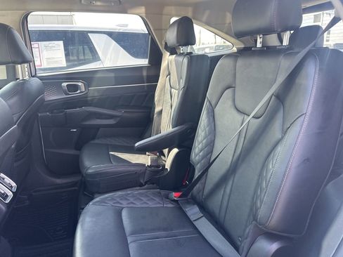 Used 2021 Kia Sorento SX image 12