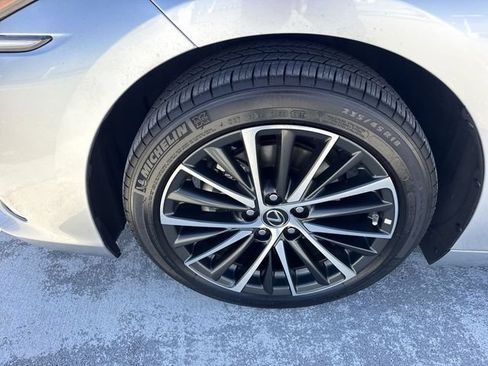 Certified 2025 Lexus ES 350 w/ Premium Package FWD image 10