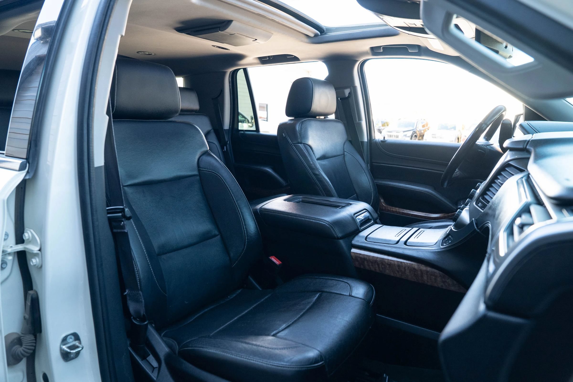 Used 2015 Chevrolet Tahoe LTZ AWD/4WD image 22