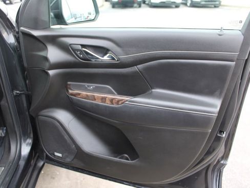 Used 2020 GMC Acadia Denali w/ Technology Package image 22