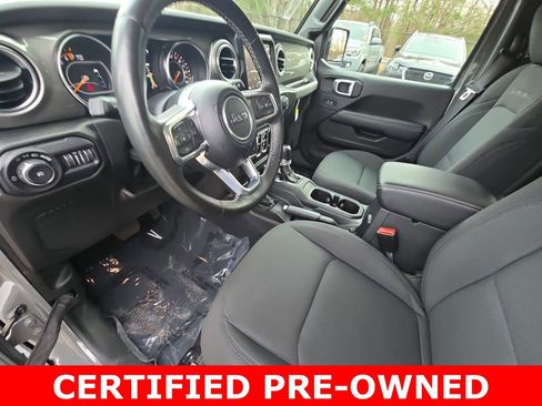 Used 2022 Jeep Wrangler Unlimited Sahara w/ Cold Weather Group image 16
