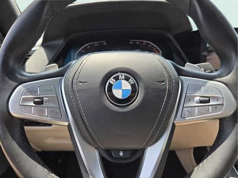 Used 2022 BMW X7 xDrive40i w/ Premium Package AWD/4WD image 34