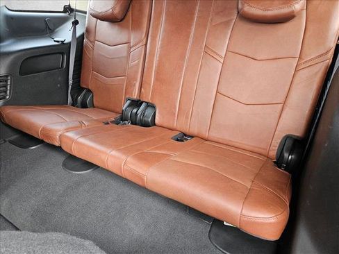 Used 2015 Cadillac Escalade Premium image 19
