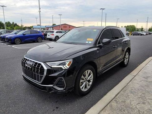 Certified 2023 Audi Q3 2.0T Premium w/ Convenience Package AWD/4WD image 10