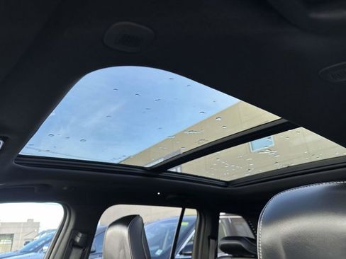 Used 2023 Jeep Grand Cherokee Overland image 23