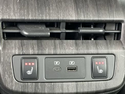 Used 2024 Nissan Ariya PLATINUM+ image 20