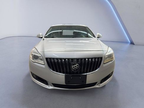 Used 2016 Buick Regal AWD image 2