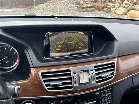 Used 2015 Mercedes-Benz E 350 4MATIC Sedan image 17