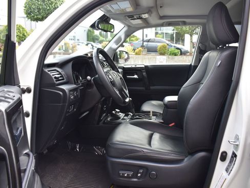 Certified 2020 Toyota 4Runner Nightshade AWD/4WD image 18