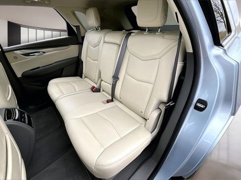 Used 2017 Cadillac XT5 Premium Luxury image 28