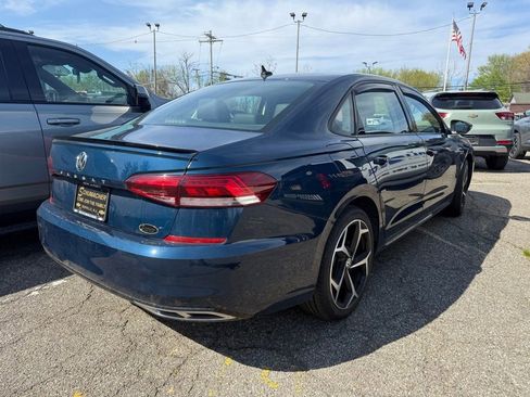 Used 2020 Volkswagen Passat 2.0T R-Line FWD image 12