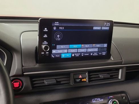 Used 2025 Honda Pilot EX-L image 29