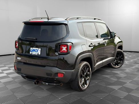 Used 2017 Jeep Renegade Altitude AWD/4WD image 4