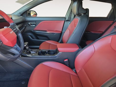 Certified 2025 Kia K4 GT-Line w/ GT-Line Premium Package image 22