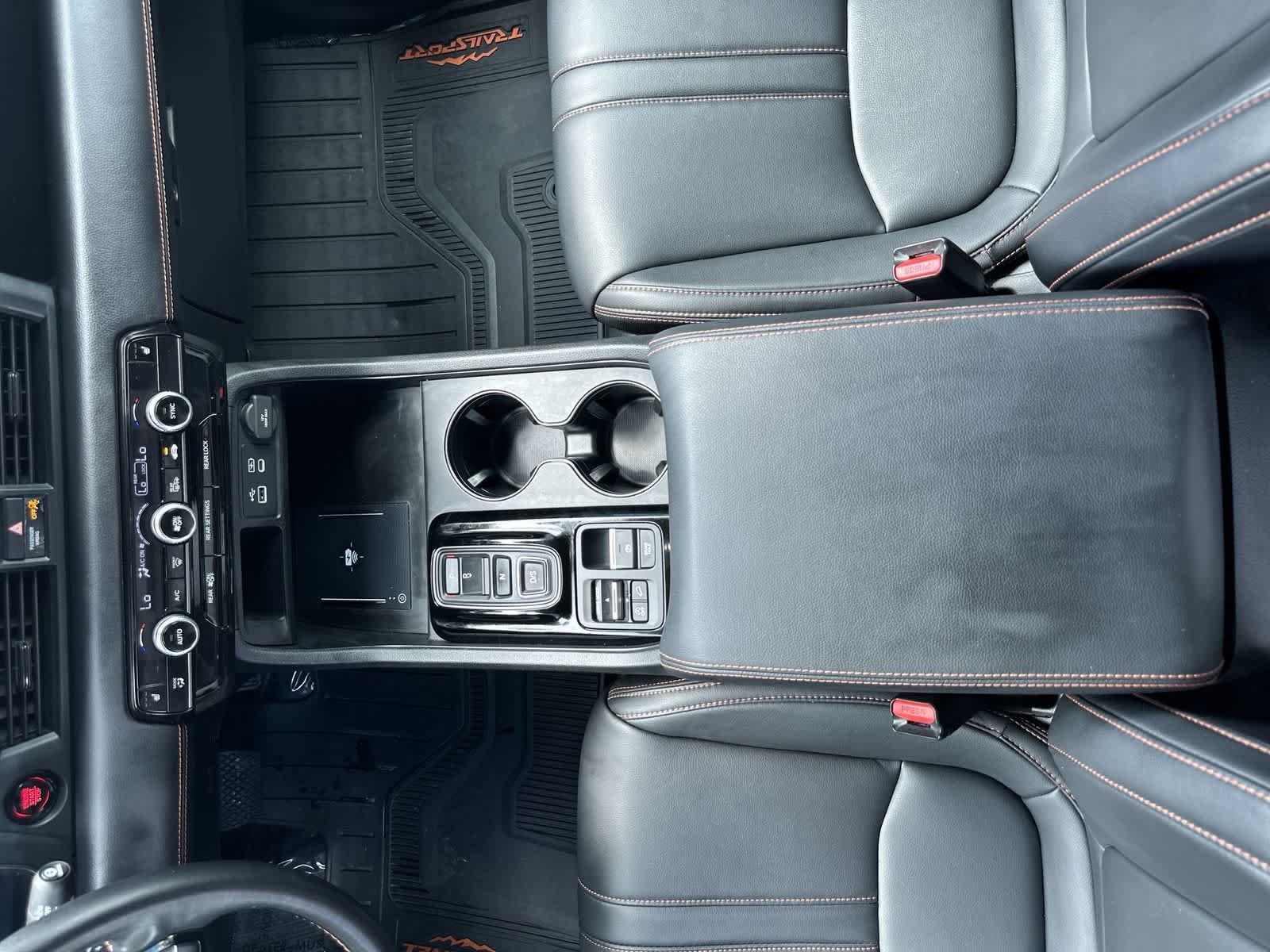 Used 2023 Honda Pilot TrailSport image 19