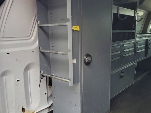 Used 2014 Ford E-150 and Econoline 150 Extended w/ Interior Upgrade Package image 32