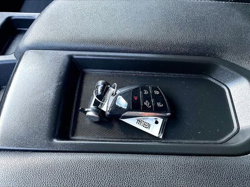 Certified 2022 GMC Sierra 1500 Elevation image 25